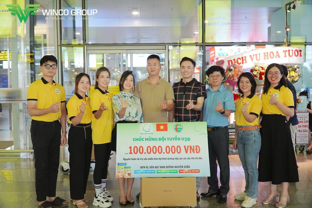 Tập đoàn Winco Group trao tặng sữa hạt Nguyên Xuân trị giá 100 triệu đồng đồng hành cùng đội tuyển bóng chuyền U20 Việt Nam- Ảnh 3.